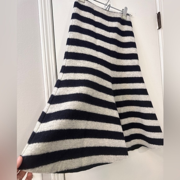 Nicholas Women’s Wool Striped Flare Skirt Navy & Cream US 2 - Picture 3 of 14